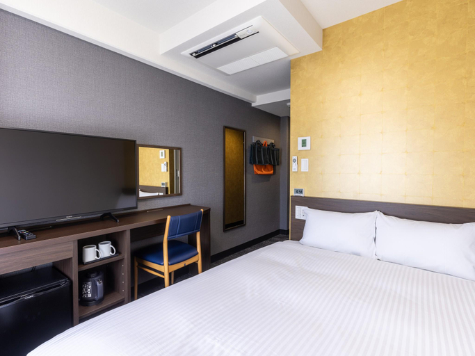 Bedroom 12