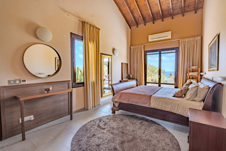Bedroom 3, Pine and Olive Seahouse
