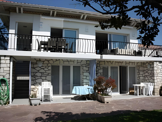 Others 2, Villa Louizanne, Charente-Maritime