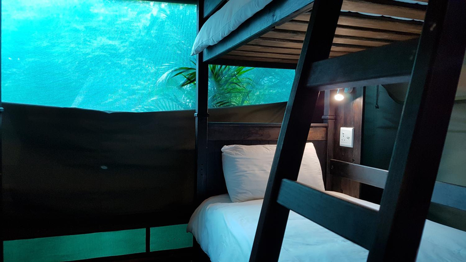 Bedroom 2, Tree Top Village Urban Glamping, Umkhanyakude