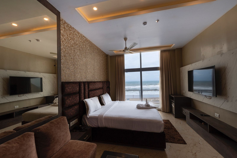Bedroom 2, Surya Continental, Lucknow