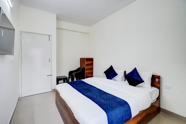 Bedroom 5, Hotel Stay Station Near Expo Mart Greater Noida, Gautam Buddha Nagar