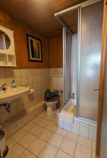 Others 2, Apartment mit Teekuche und Bad plus Einzelzimmer, Saale-Orla-Kreis