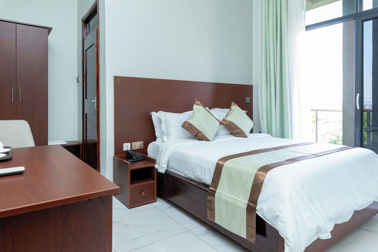 Bedroom 2, NGABU HOTEL, Busongora