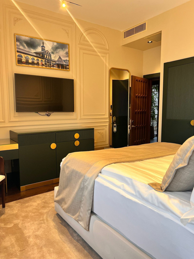 Bedroom 2, Sur Royals Hotel's, Merkez
