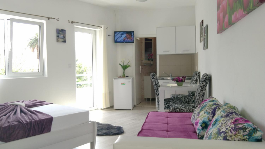 Bedroom 2, Apartments Jadran