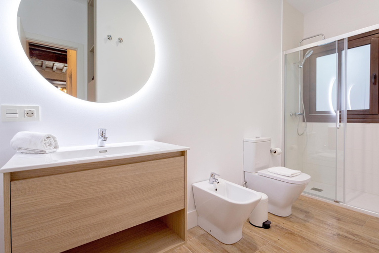Bathroom 4, Genteel Home Santas Patronas, Sevilla