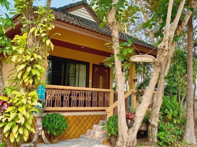Suan Sang Chan Riverside Resort, Muang Chumphon