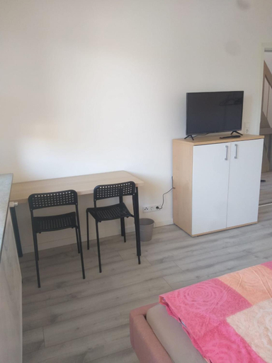 Others 5, Pension Ruckert, Kassel