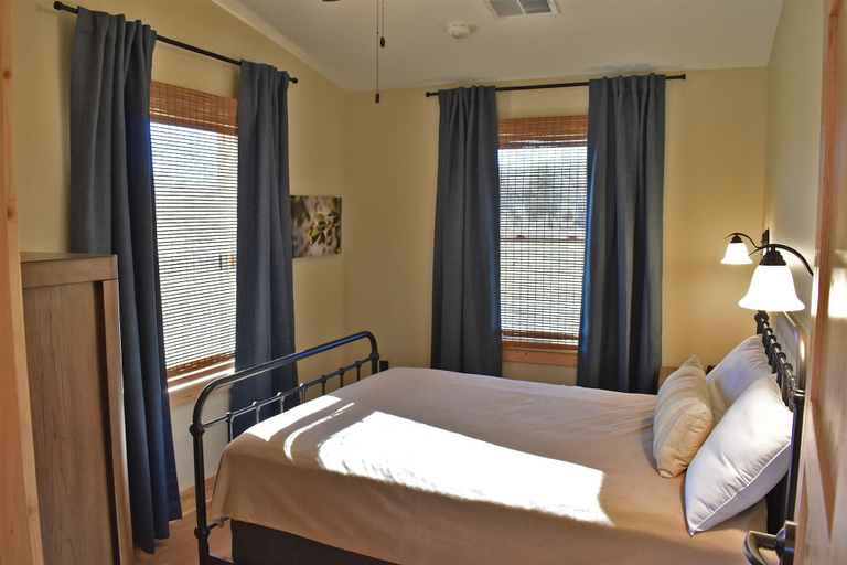 Bedroom 2, Johnson's Shut-ins State Park, Reynolds