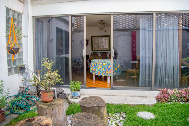 Others 5, Colibri B&B, Mexico City