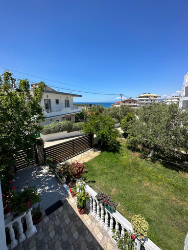 Others 3, Guesthouse Xhuliano, Sarandës