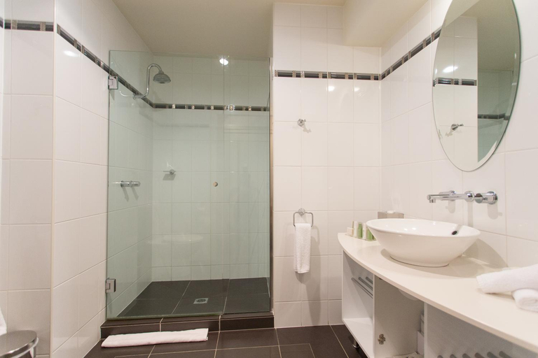 Bathroom 5, Peppers Seaport Launceston, Launceston - Pt B