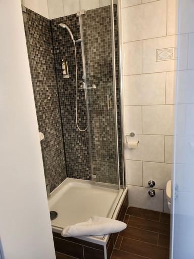 Bathroom 3, Hotel Willert, Nordwestmecklenburg
