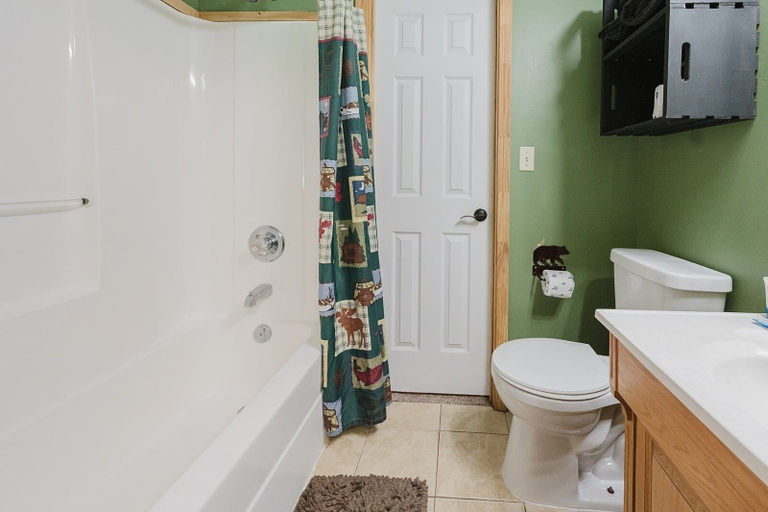 Bathroom 4, Bearly Hidden Ridge 5 Bedroom Cabin by RedAwning, Sevier