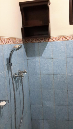 Bathroom 8