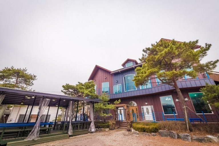 4, Yongin Pine Forest Pension, Yongin