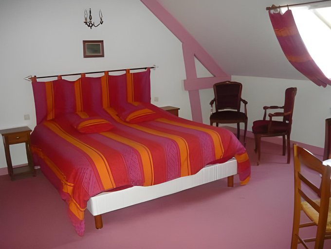Bedroom 2, La Ferme de la Maugerie, Loir-et-Cher