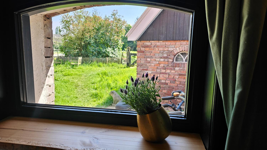 Others 4, Pleisterplaats Schoppert B&B, Neede