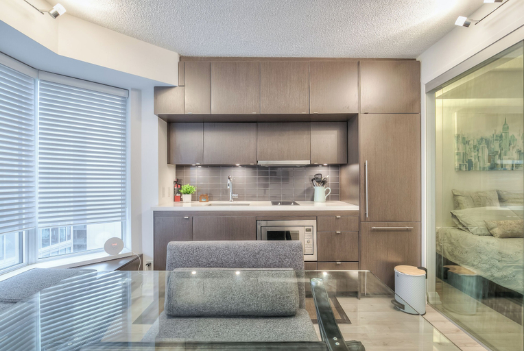 Others 4, Waterfront Clair Avenue Suites, Toronto