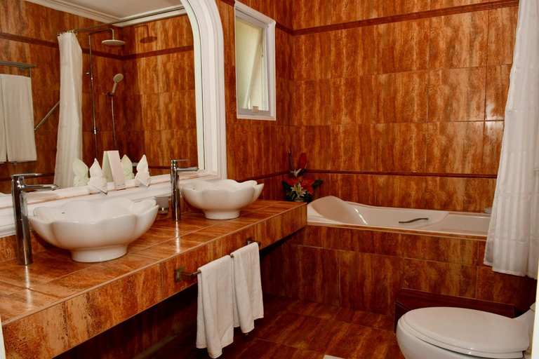 Bathroom 2, Breakfast at Monaco - Palais Boracay, Malay