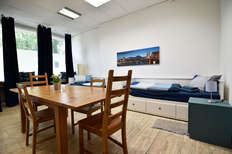 Others 3, Boardinghouse in Cologne *free WiFi*, Köln