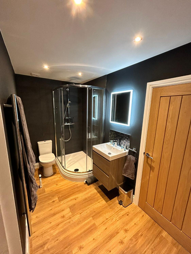 Bathroom, Stansted Airport Stay, Parking and Luxury Suite, Hertfordshire