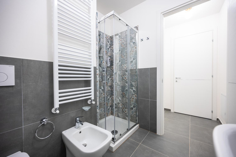 Bathroom 3, Porta Nuova Luxury Apartments, Torino