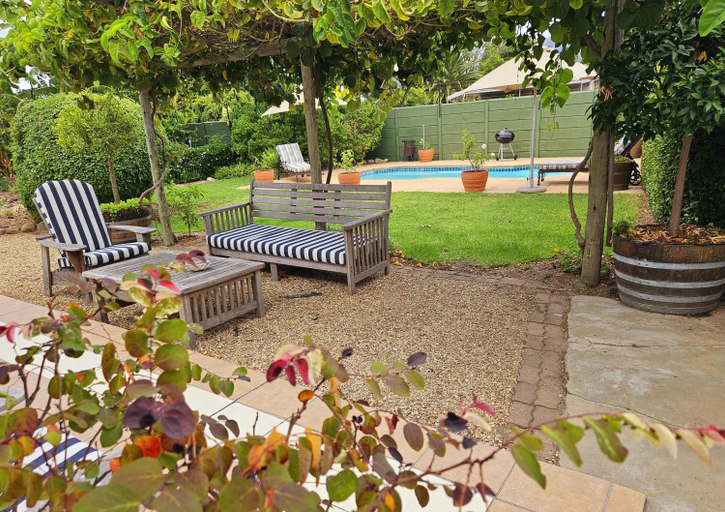 Others 4, Rawsonville House, Cape Winelands