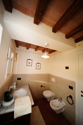 Others 4, Casalina B & B, Livorno