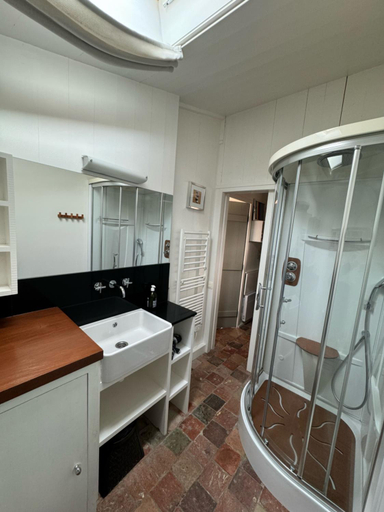 Others 3, Ma Chambre d'Amis, Charente-Maritime