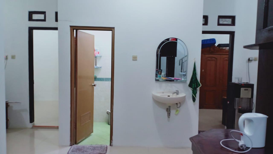 Bedroom 3, Vitther House nearby Hot Springs and Cozy, Garut