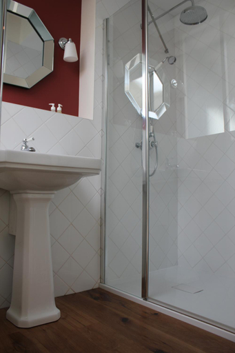 Bathroom, LES CHAMBRES DE MARIE, Gironde