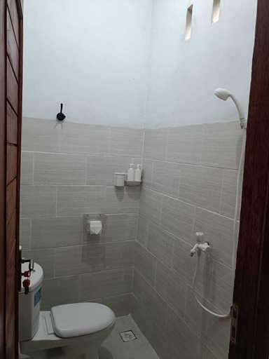 Bathroom 4, DMY Guest House Nusa Penida, Klungkung