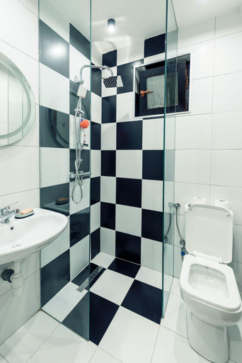 Bathroom 3, Town hostel, Peć