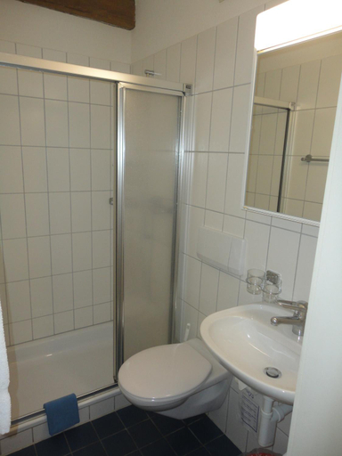 Bedroom 2, Hotel Gasthaus Hirschen, Baden