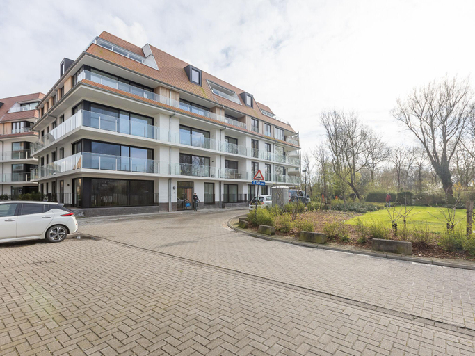 2, Corner apartment in the center with 3 bedrooms, West-Vlaanderen