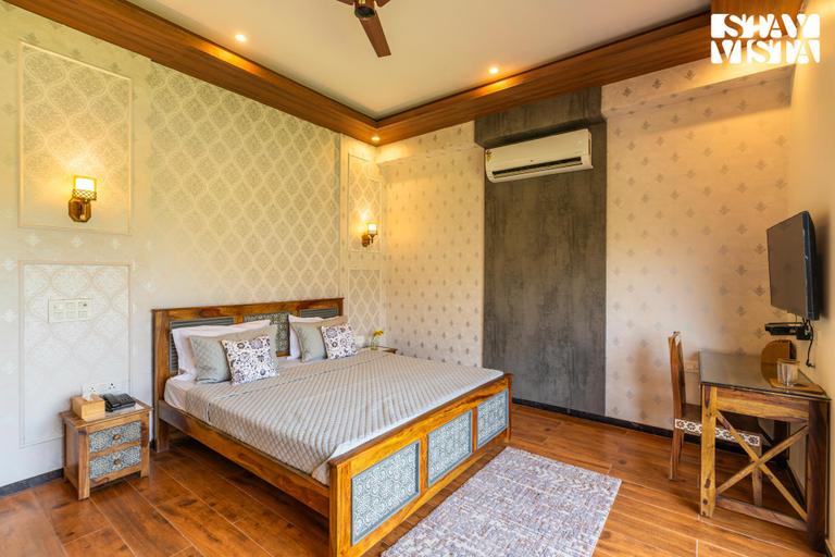 Bedroom 3, StayVista at Shivoham Farms w/ Pool, WiFi, Gurgaon
