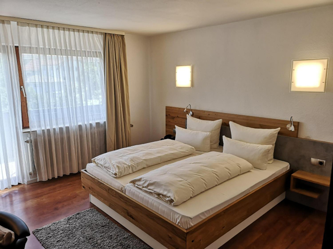 Bedroom, Landhotel Rebstock, Ortenaukreis