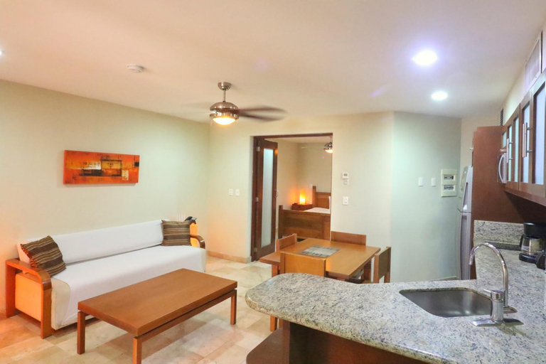 Bedroom 3, Acanto Playa del Carmen, Trademark Collection by Wyndham, Cozumel