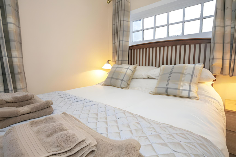 Bedroom 2, Craigievern Holiday Cottage, Stirling