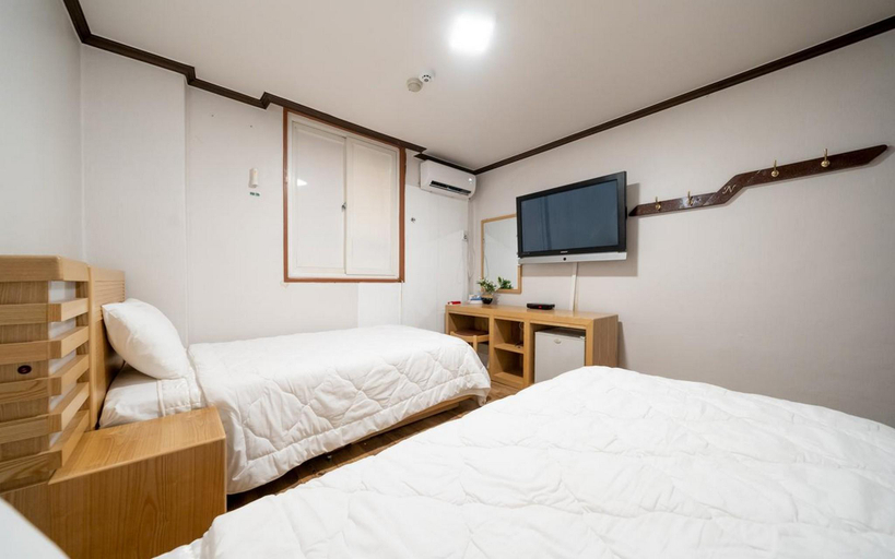 Bedroom 4, Incheon (Seokmodo) Hotel, Ganghwa