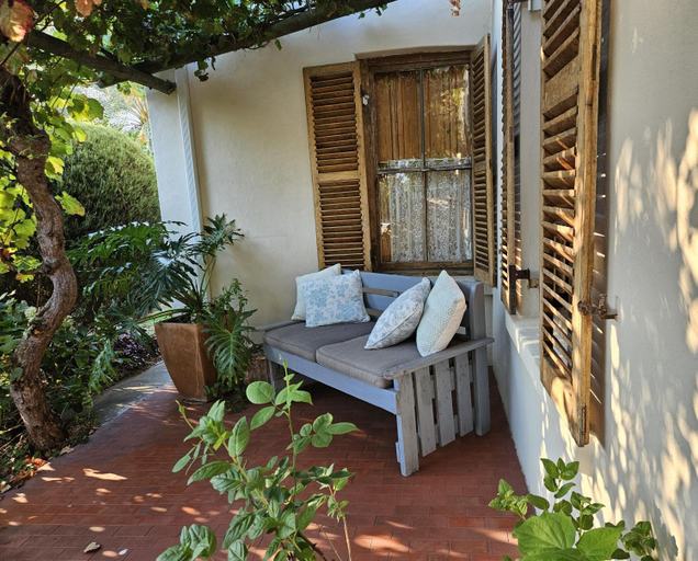Others 3, Rawsonville House, Cape Winelands