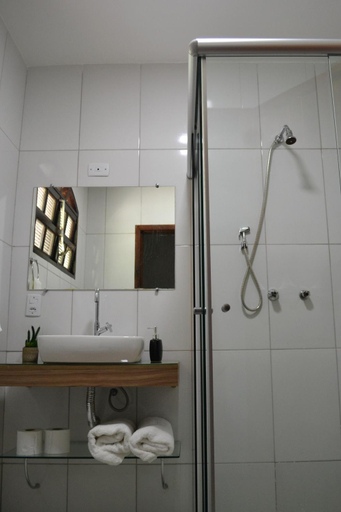 Bathroom, Pousada Três Coqueiros, Angra dos Reis