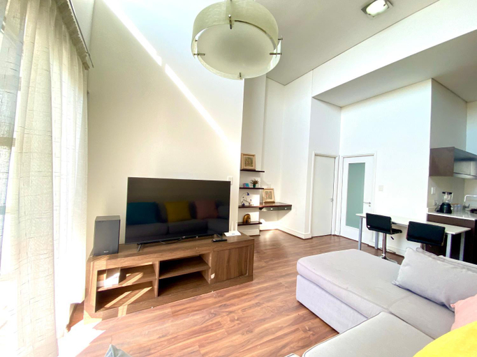 Shared lounge/TV area