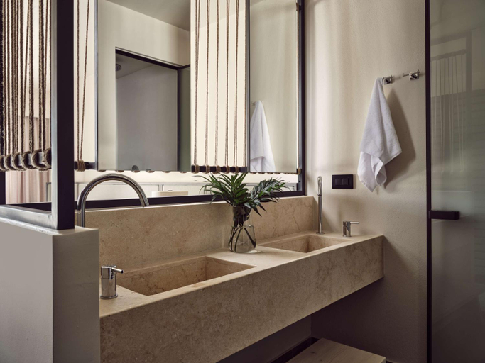 Bathroom 5, Numo Ierapetra Beach Resort, Crete