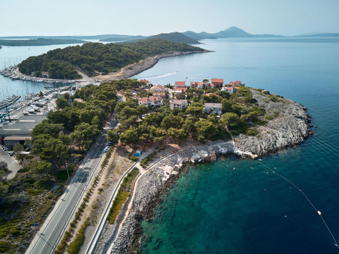 Others 4, Pineta, Mali Lošinj