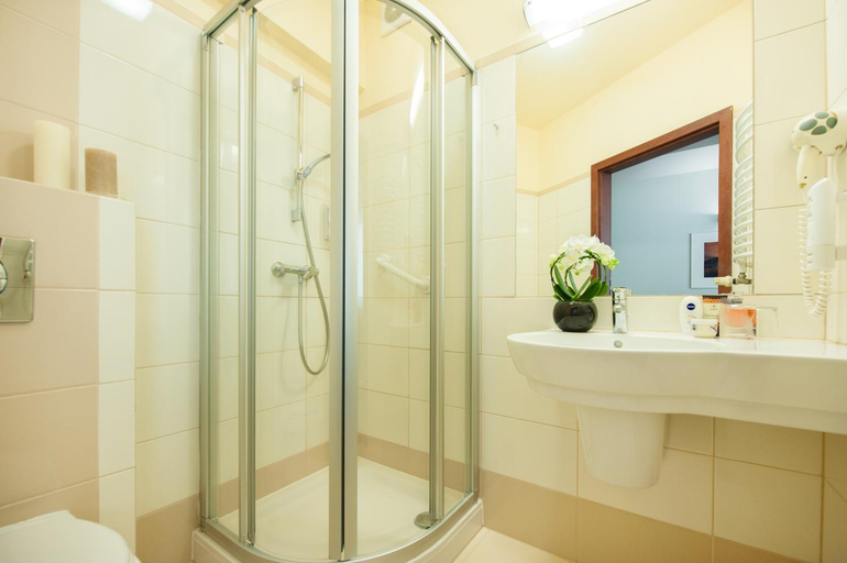 Bathroom, Ikar Plaza, Kołobrzeg