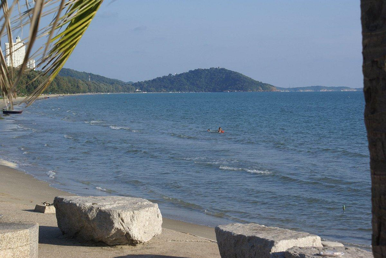 Exterior & Views 4, Sammy Seaview Beach Front Apartment Maerumphueng, Muang Rayong