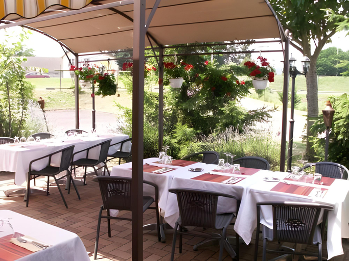 Food & Drinks 5, Hotel Restaurant Baryton, Eure